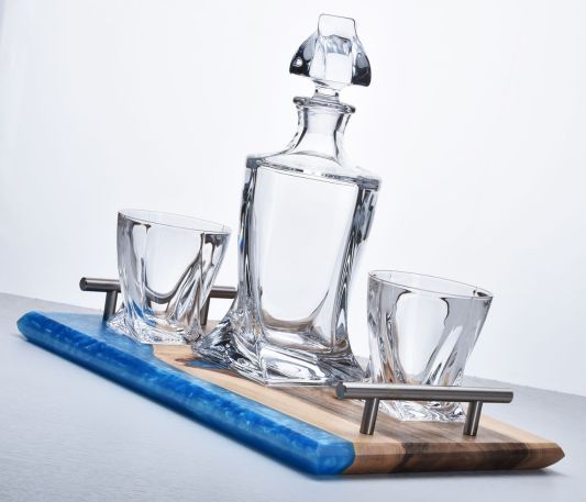 Quadro Decanter Set on Walnut and River Blue Tray 